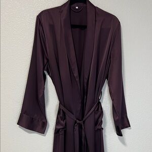 New Elegant Women's 100% Mulberry Silk Long Robe - Purple Burgundy